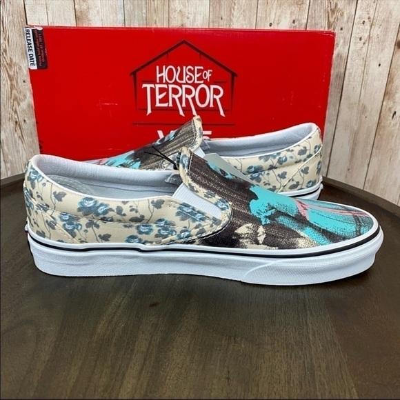 Vans x House of Terror The Shining Classic Slip on Sneaker Size 5 Women - Picture 9 of 12